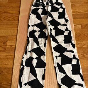 Black and White Abstract Pattern Pants